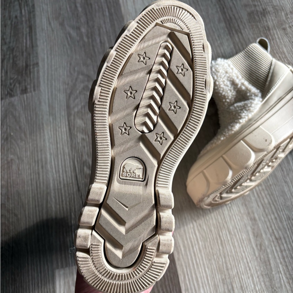 Sorel winter boots - Picture 5 of 7